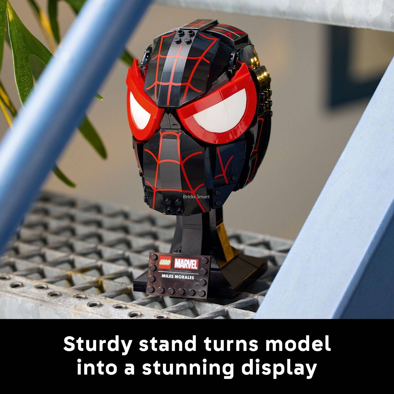 LEGO 76329 Marvel Miles Morales' Mask Building Kit (487 Pieces)