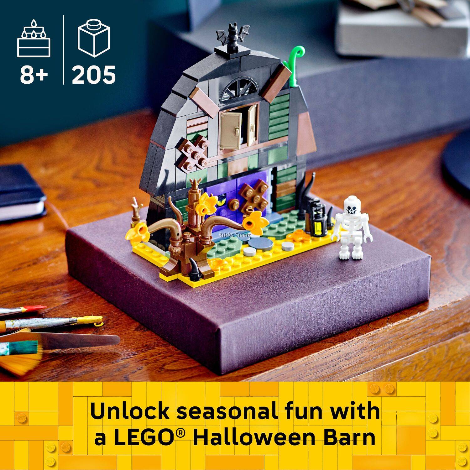 LEGO 40721 Iconic Halloween Barn Building Toy Set