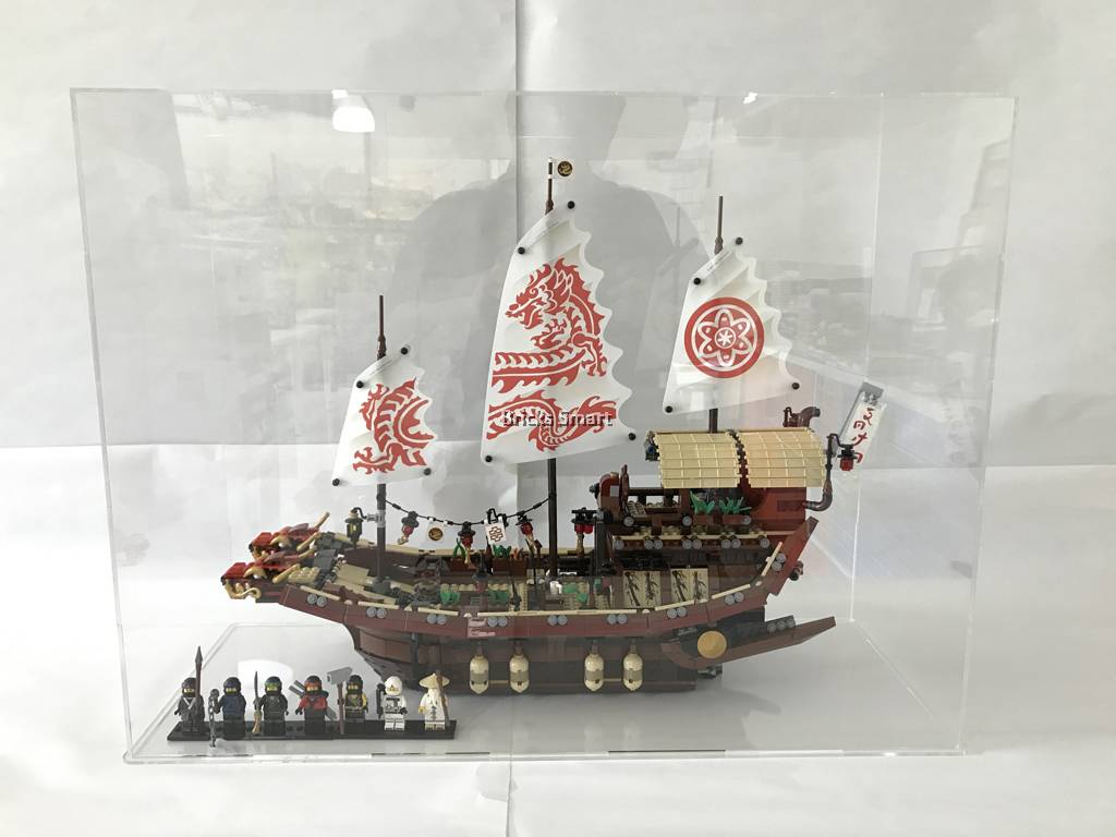 Acrylic Case with Black Base for 70618 LEGO Ninjago Movie Destiny Bounty